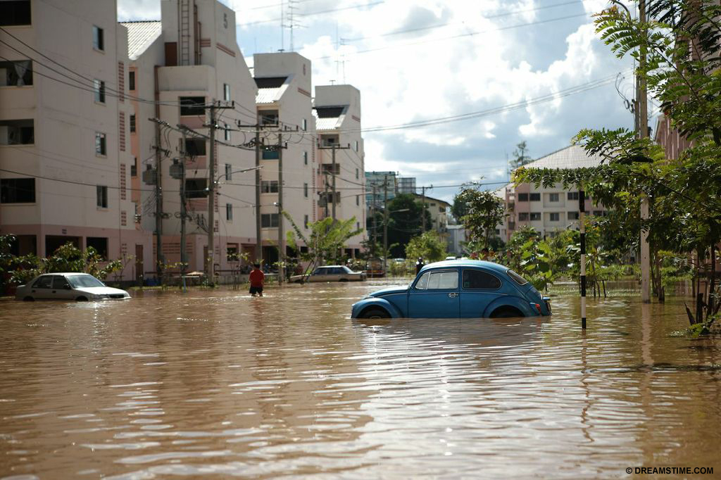 Floods in Thailand had huge economic and environmental damage